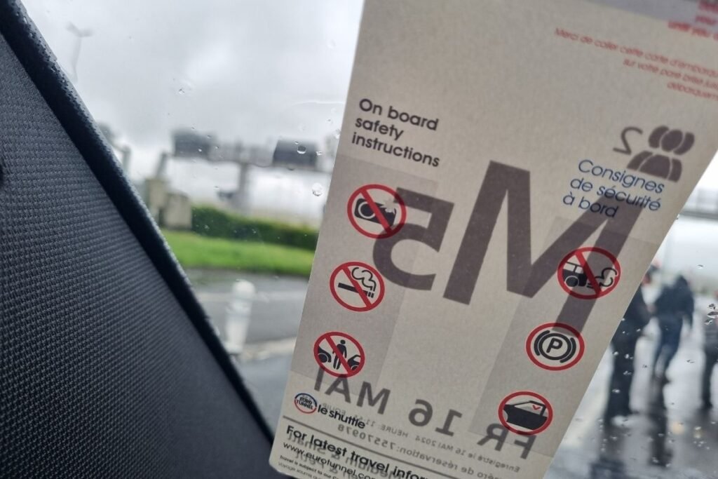 On board safety instructions LeShuttle
