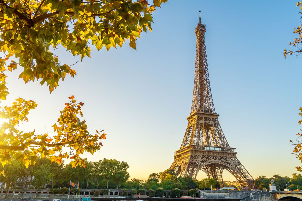 The route from London to Paris through the Channel Tunnel